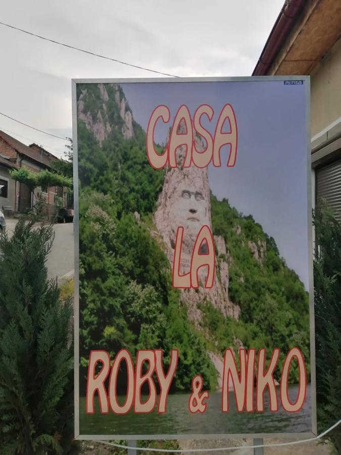 La Roby Si Niko Hotel Dubova Exterior photo